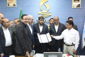امضای تفاهم‌نامه احداث ۱۰۰۰ کلاس درس در سواحل مکران با حضور وزیر اقتصاد و دارایی 